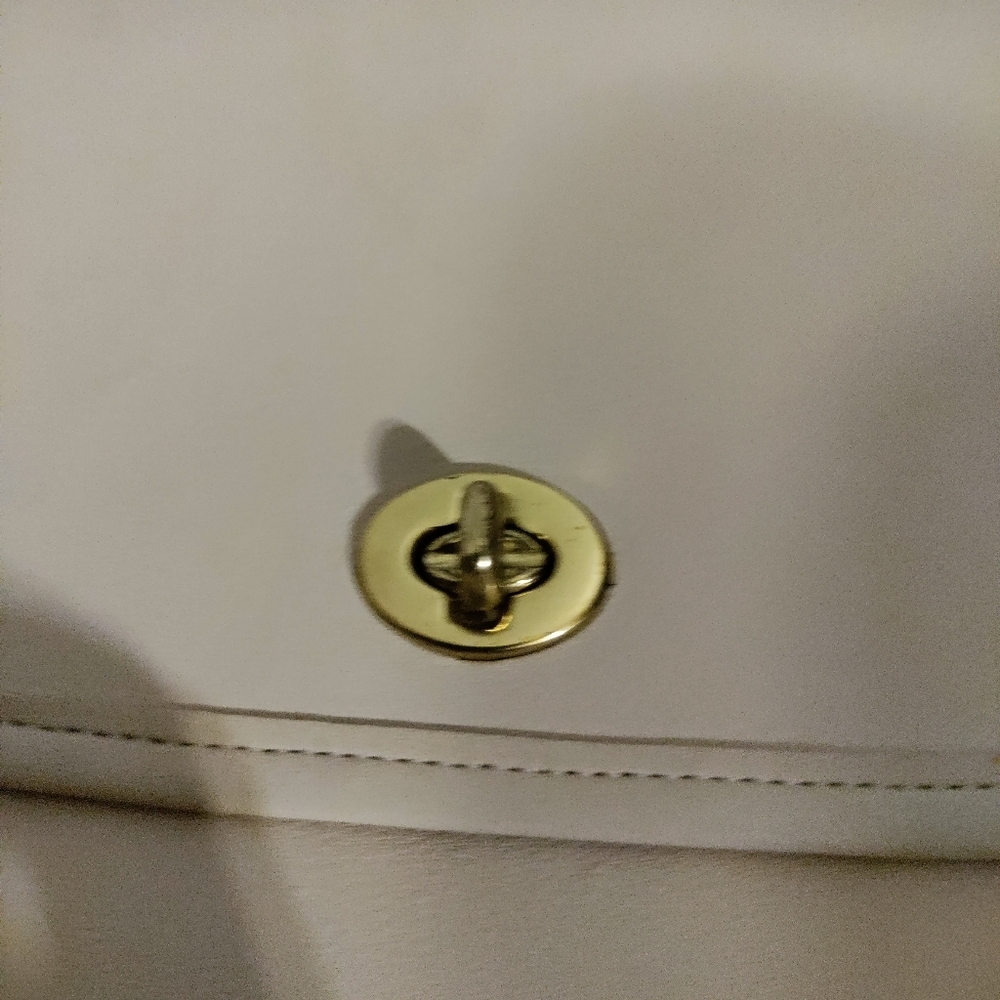 Vintage Coach Quincy Crossbody Bag Cream Leather Toggle Purse - Picture 11 of 16